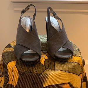 Diane von FURSTENBERG gray/black heels worn twice